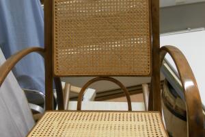 Istuimen uusi rottinki